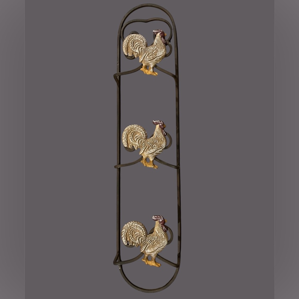 Wrought iron Rooster plate holder Wall Rack
